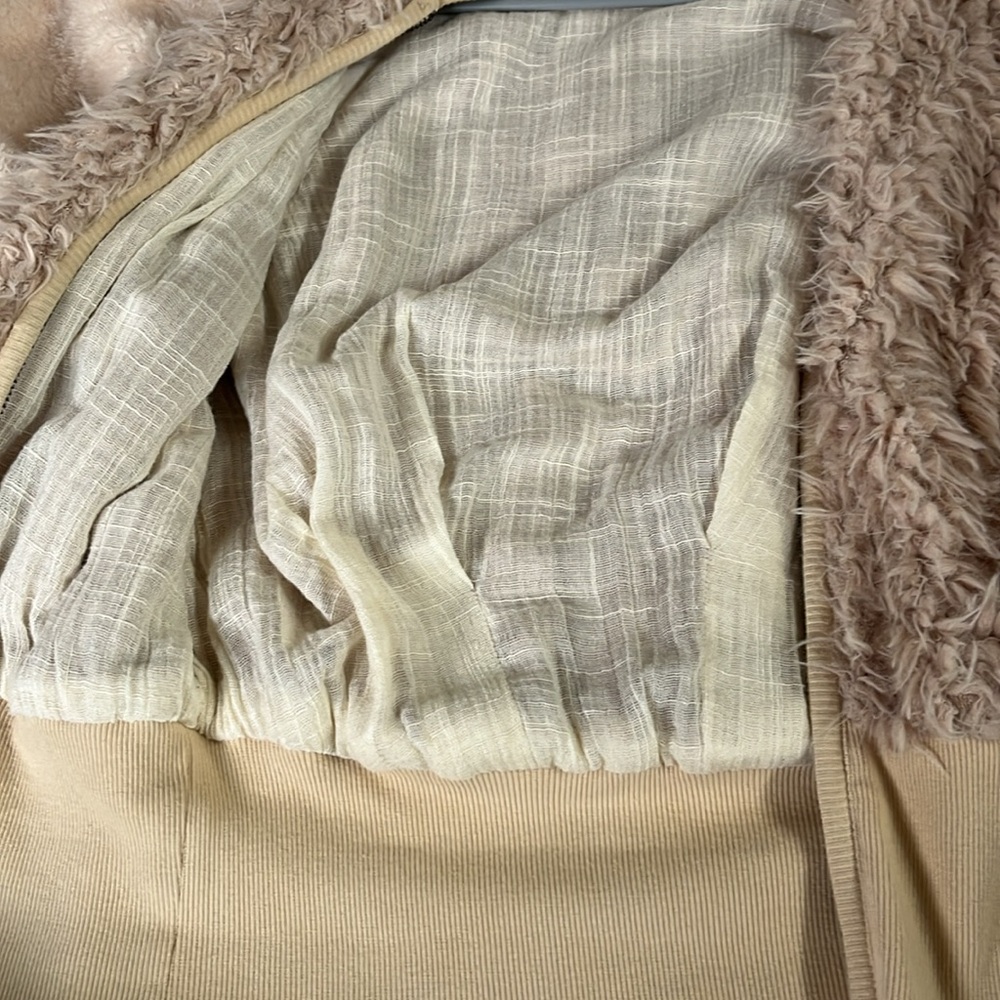 Fuzzy Cute - image 5